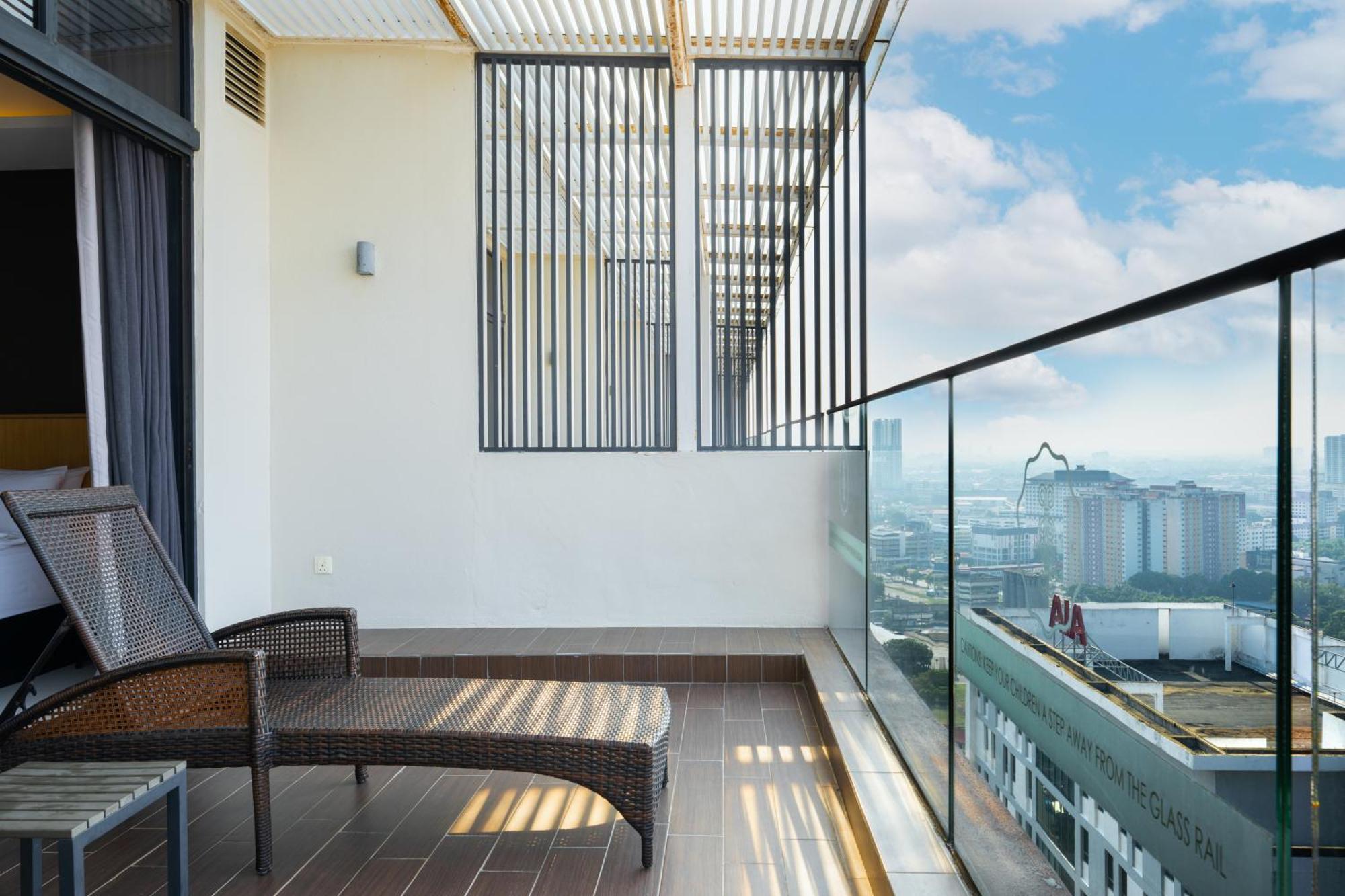 Greystone 99 Suites Malacca Exteriér fotografie