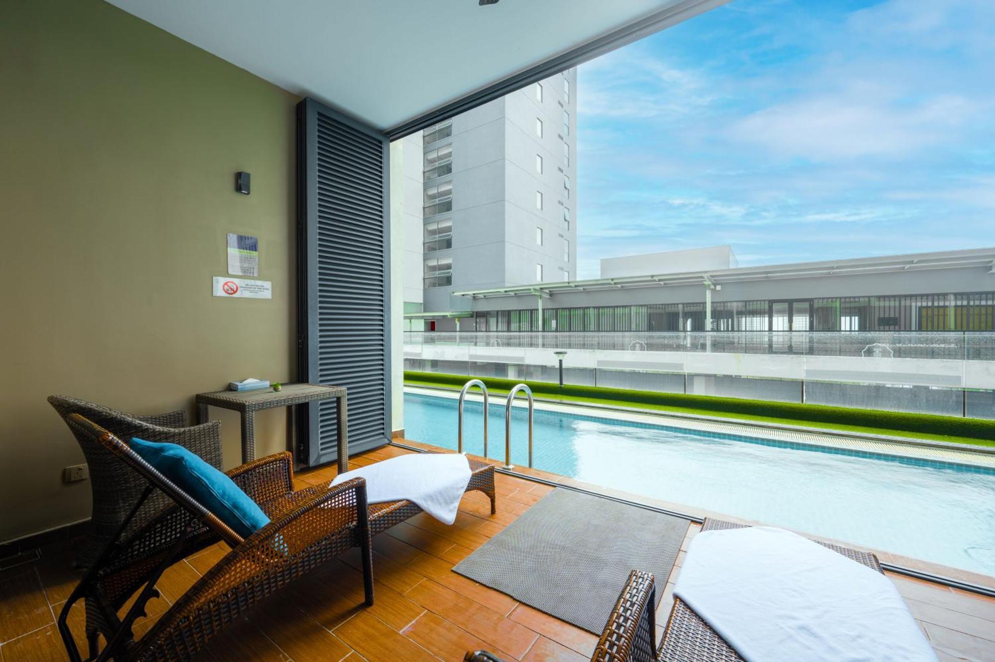 Greystone 99 Suites Malacca Exteriér fotografie