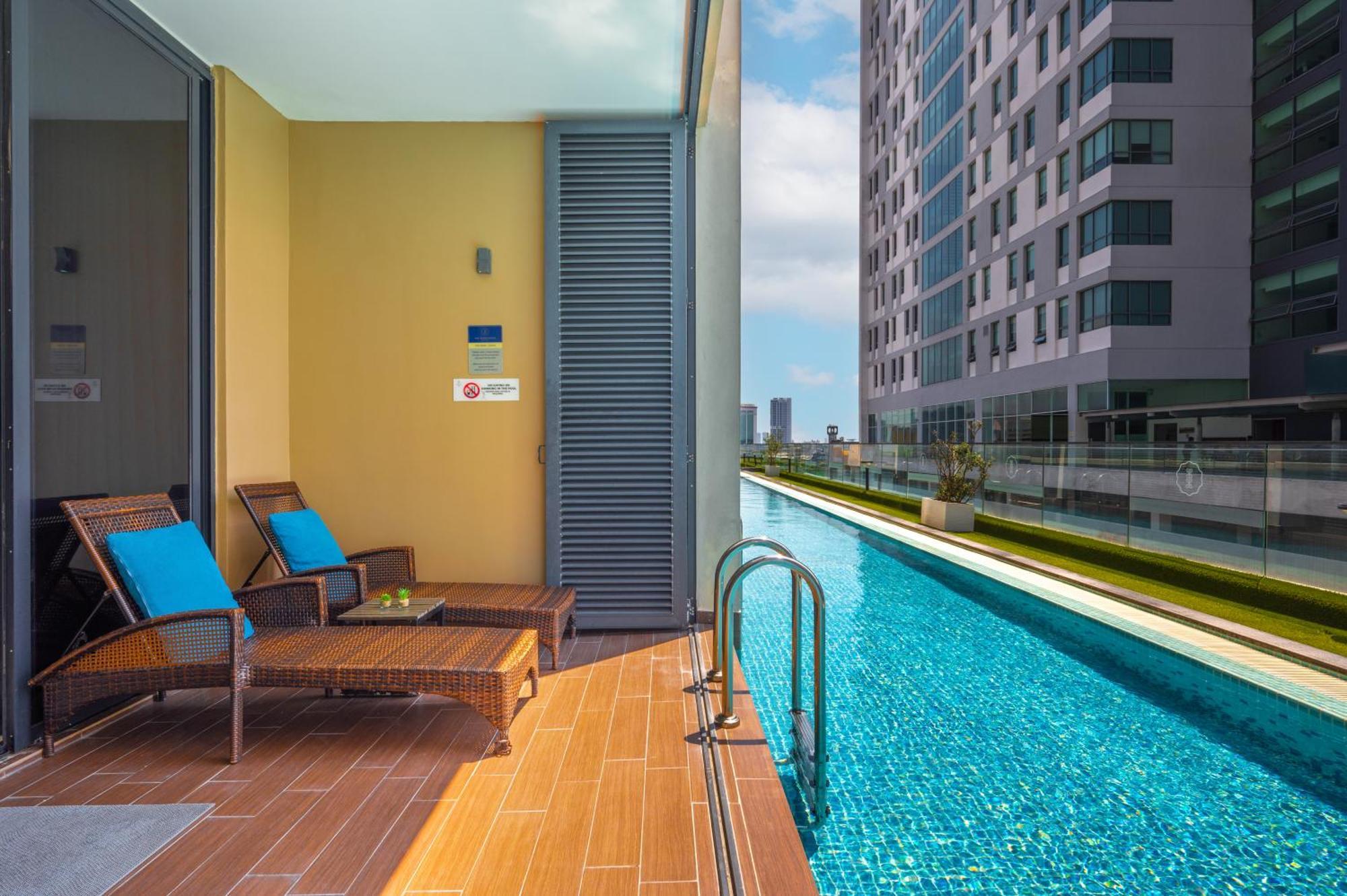 Greystone 99 Suites Malacca Exteriér fotografie